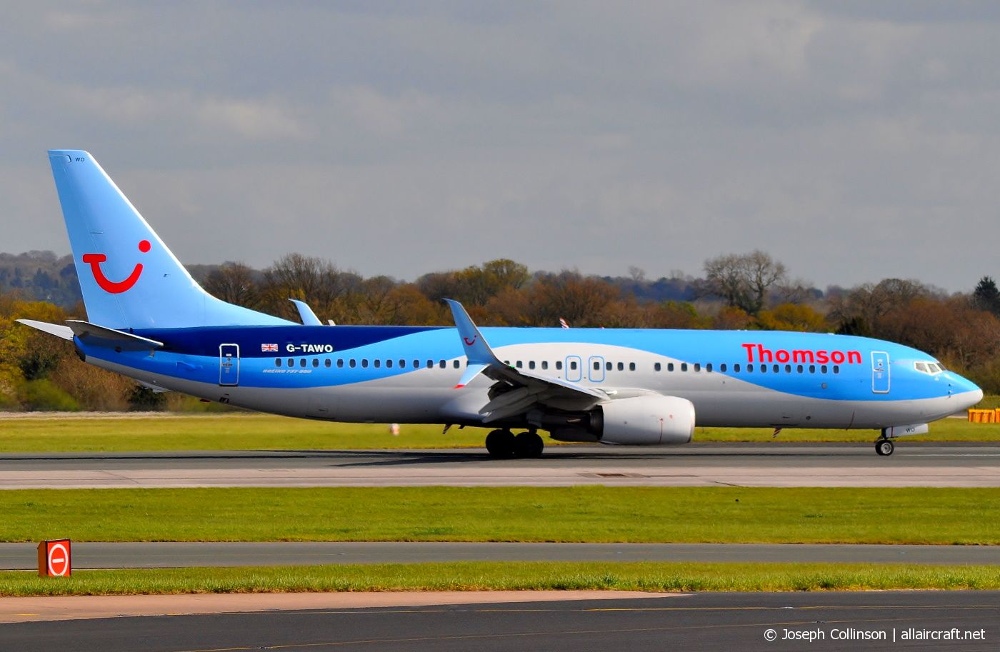 G-TAWO (37255) 2013 Boeing 737-8K5(WL)