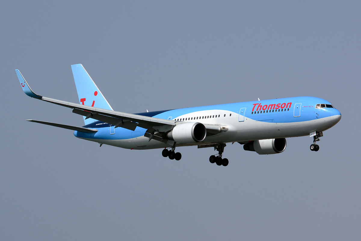 G-OBYG (29137) 1998 Boeing 767-304(ER)(WL)