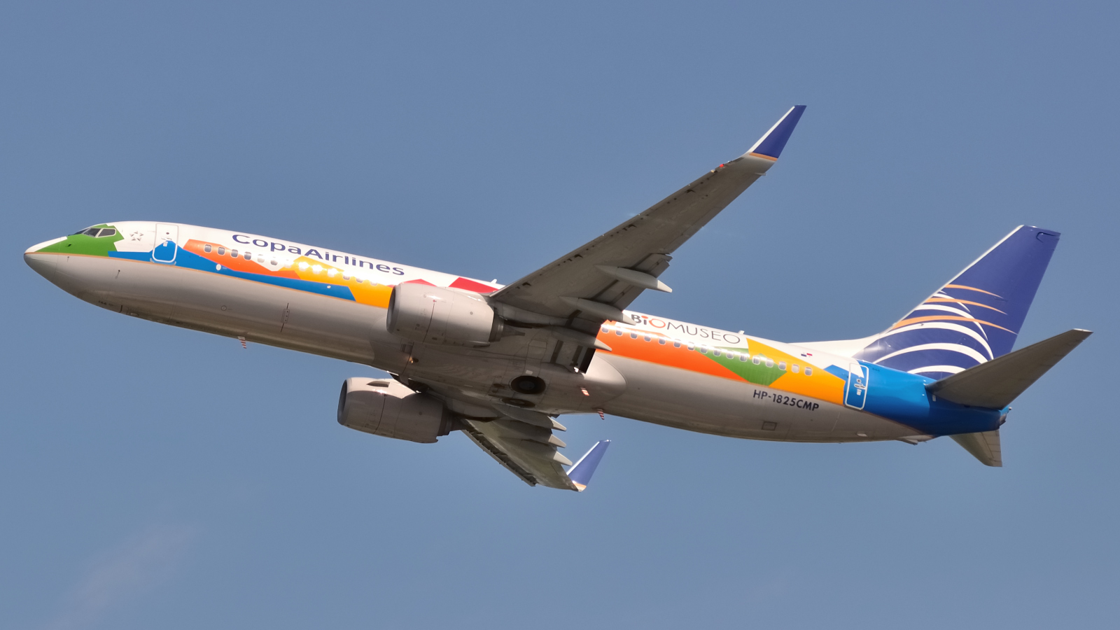 HP-1825CMP · Boeing 737-8V3(WL) · (YUL / CYUL)