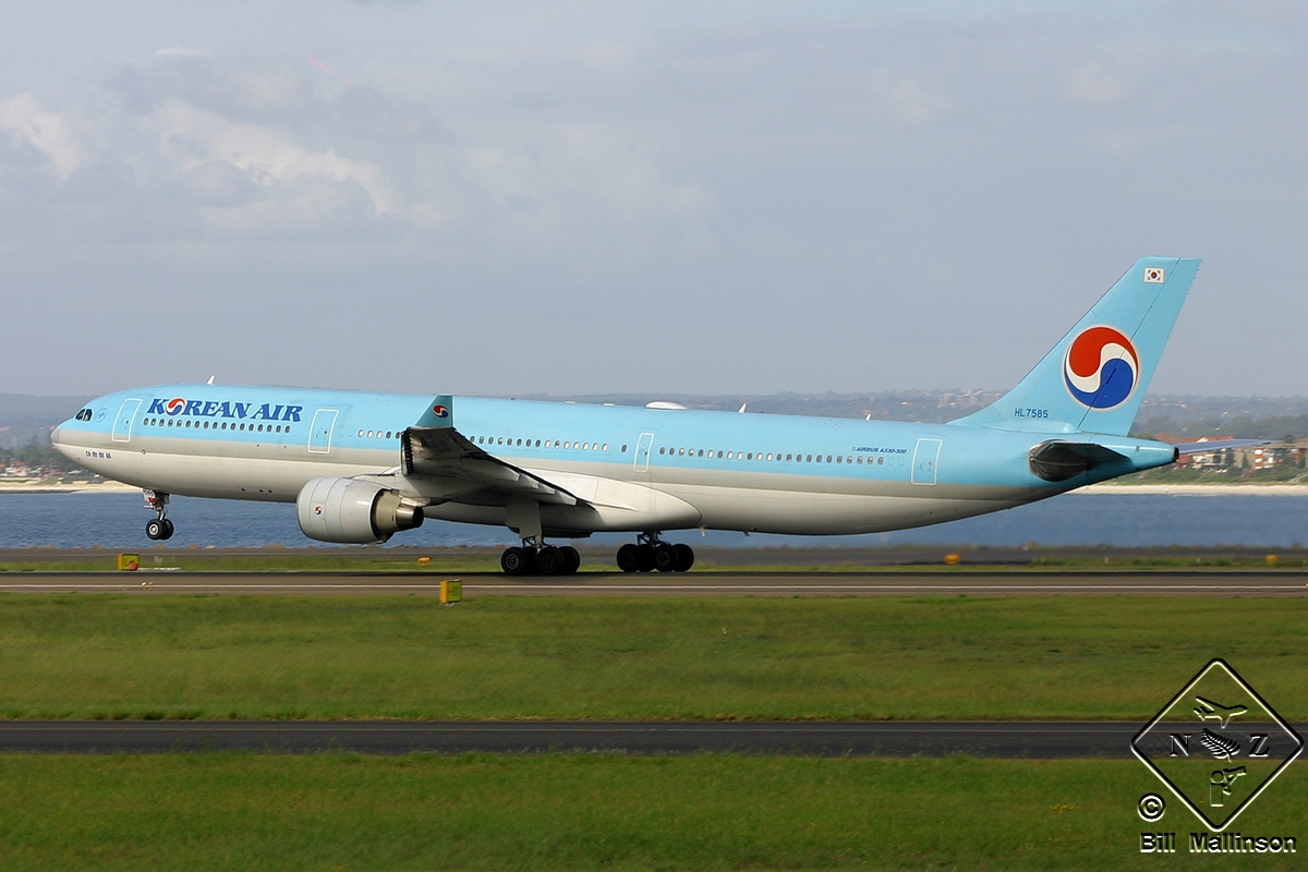 HL7585 (350) 2000 Airbus A330-323