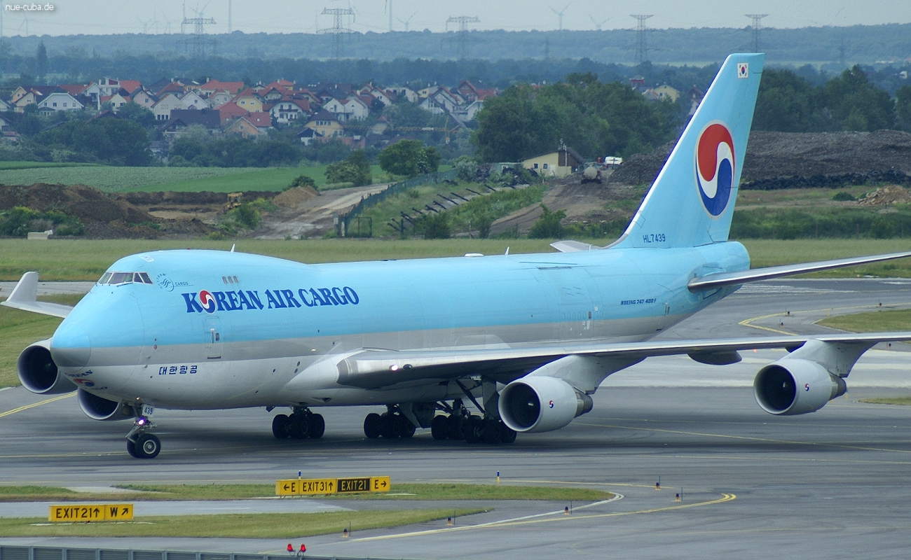 HL7439 (33516) 2003 Boeing 747-4B5F
