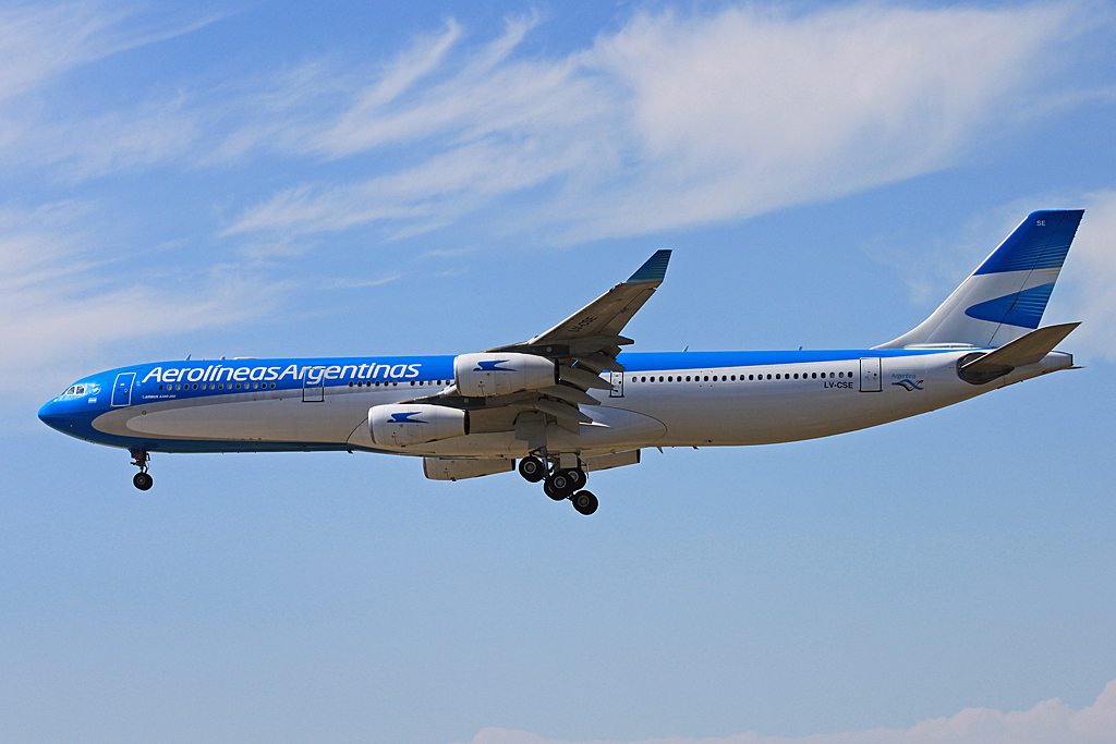 LV-CSE, (cn 126), Airbus A340-313X