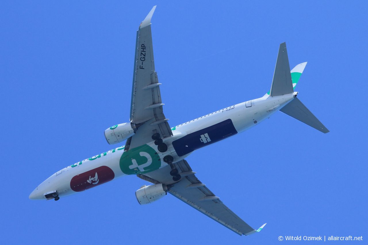 F-GZHP (44566) 2015 Boeing 737-8K2(WL)