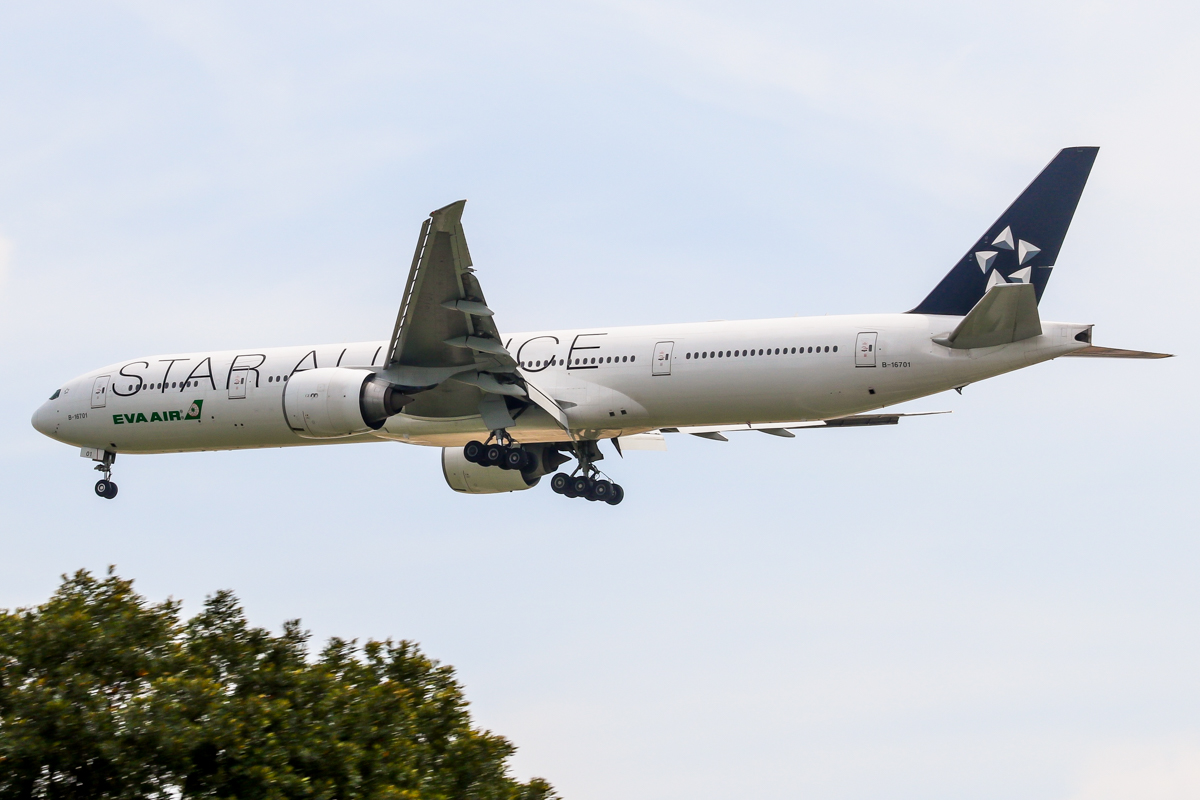 B-16701 (032639) Boeing 777-35E/ER