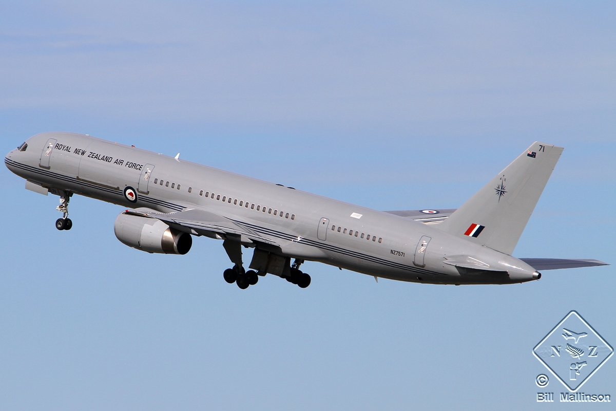NZ7571 (26633) 1992 Boeing 757-2K2