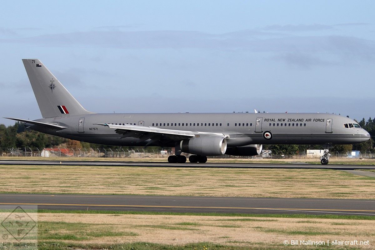 NZ7571 · Boeing 757-2K2 · (CHC / NZCH)