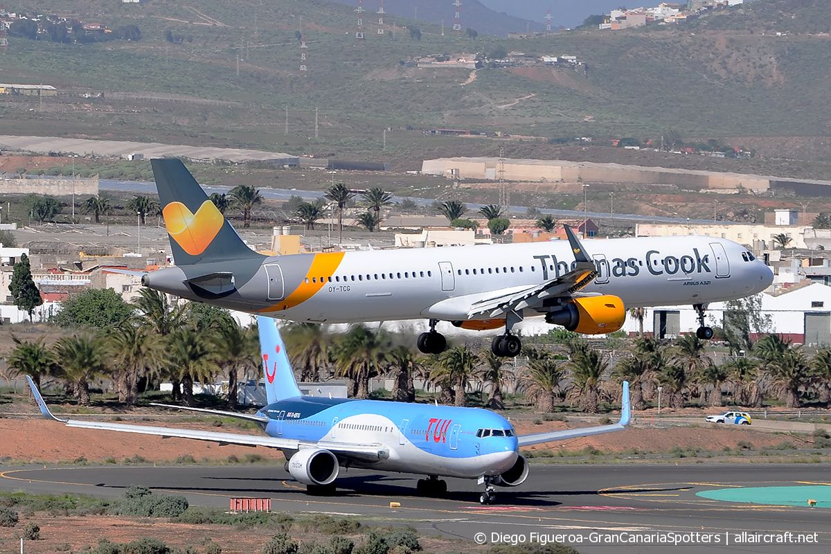 OY-TCG (6389) 2014 Airbus A321-211(WL)