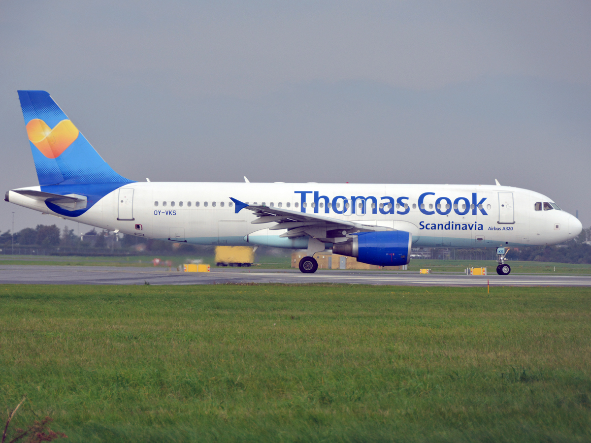 OY-VKS (1954) 2003 Airbus A320-214