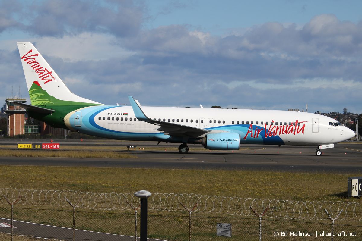 YJ-AV8 (cn 42052) Boeing 737-8SH