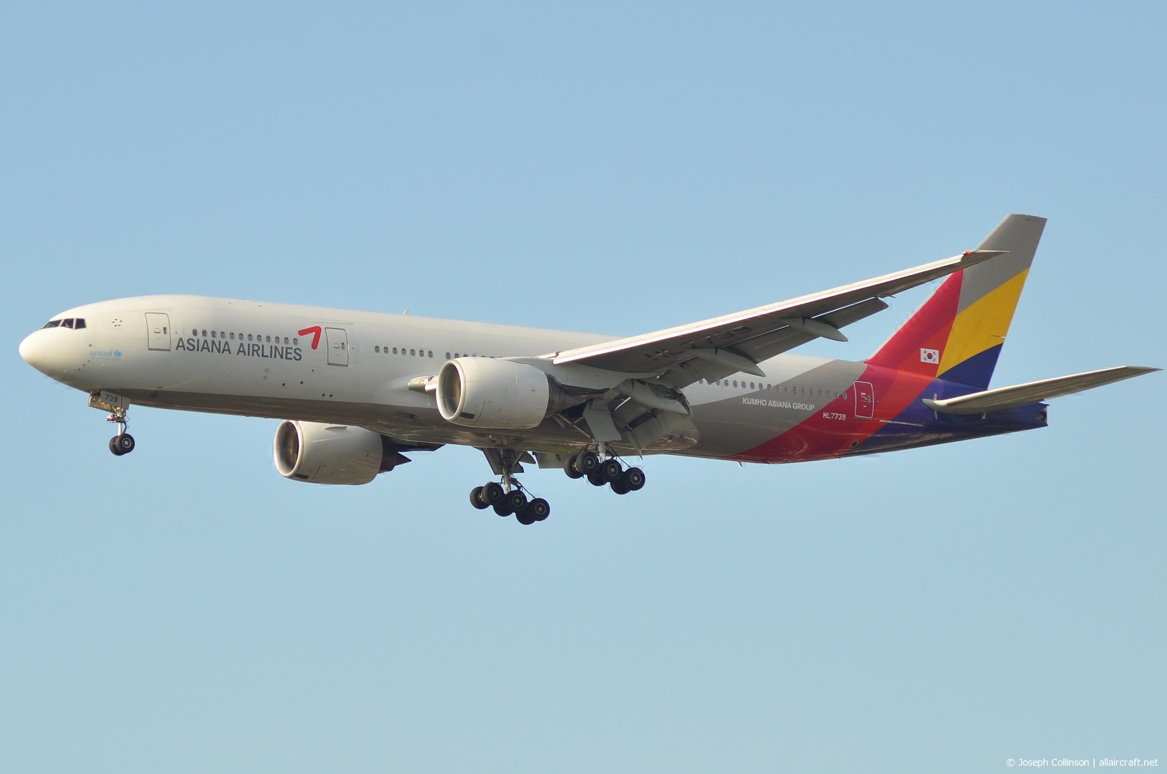 HL7739 (cn 29175) Boeing 777-28EER