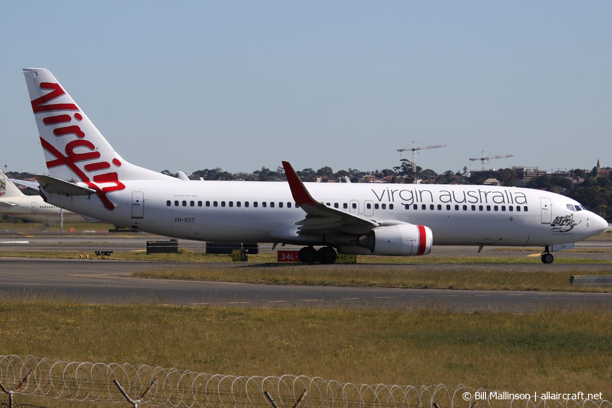 VH-VOT (33801) 2004 Boeing 737-8FE(WL)