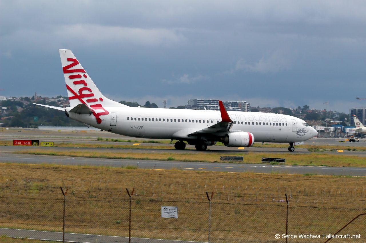 VH-VUY · Boeing 737-8KG(WL) · (SYD / YSSY)