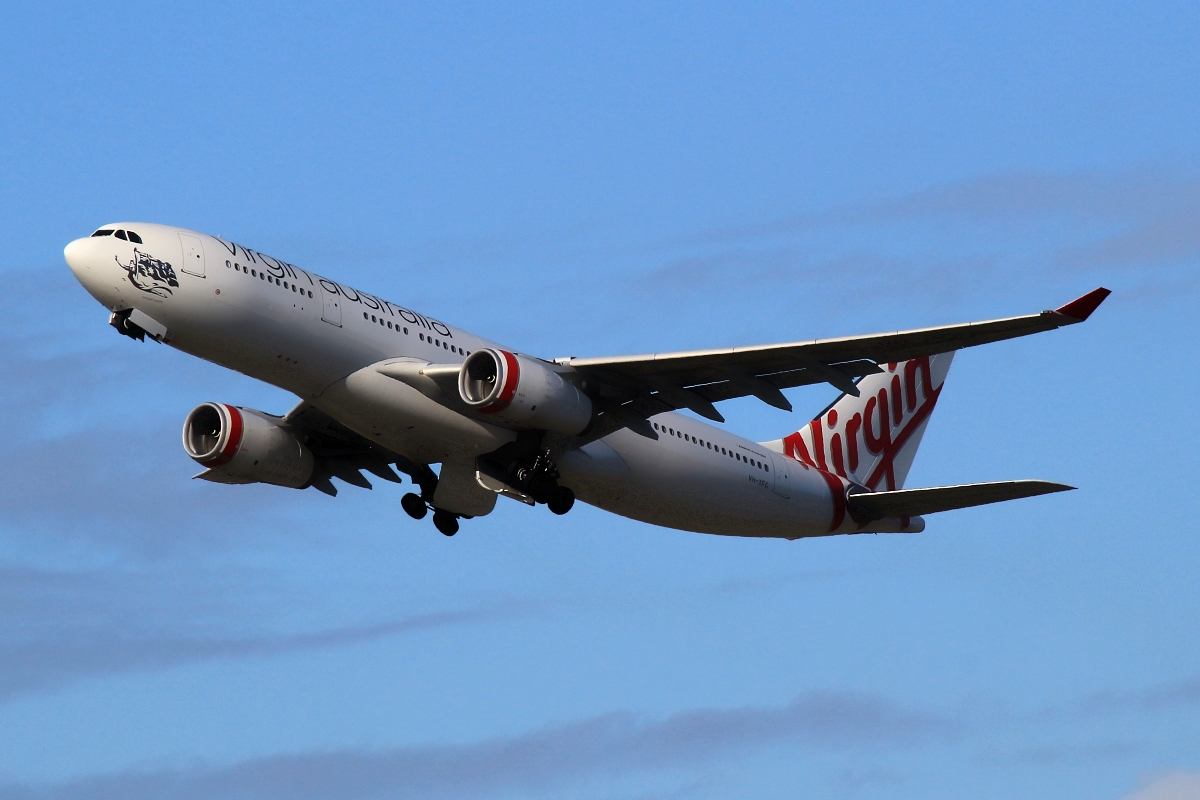 VH-XFG · Airbus A330-243 · (SYD / YSSY)