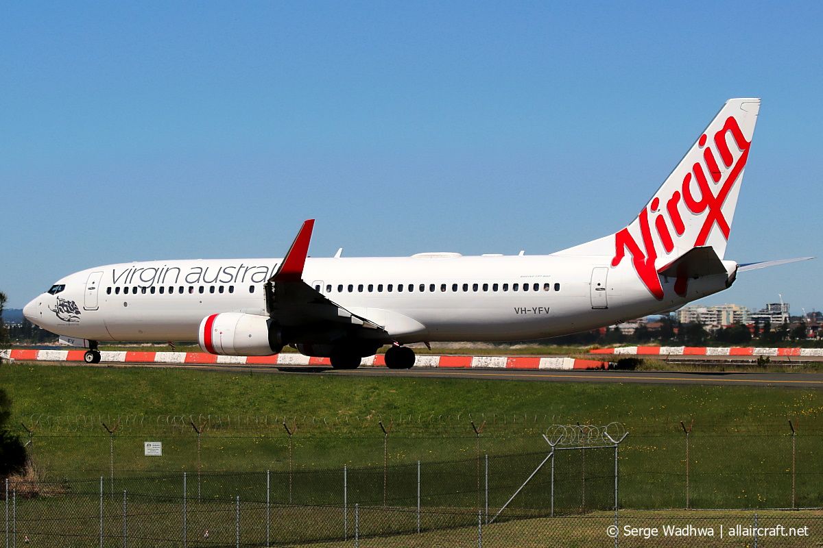 VH-YFV (41030) 2015 Boeing 737-8FE(WL)