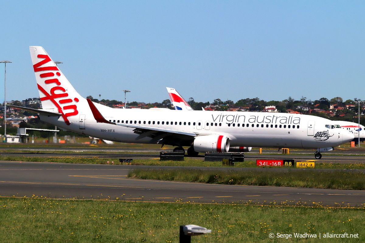 VH-YFX (41013) 2017 Boeing 737-8FE(WL)