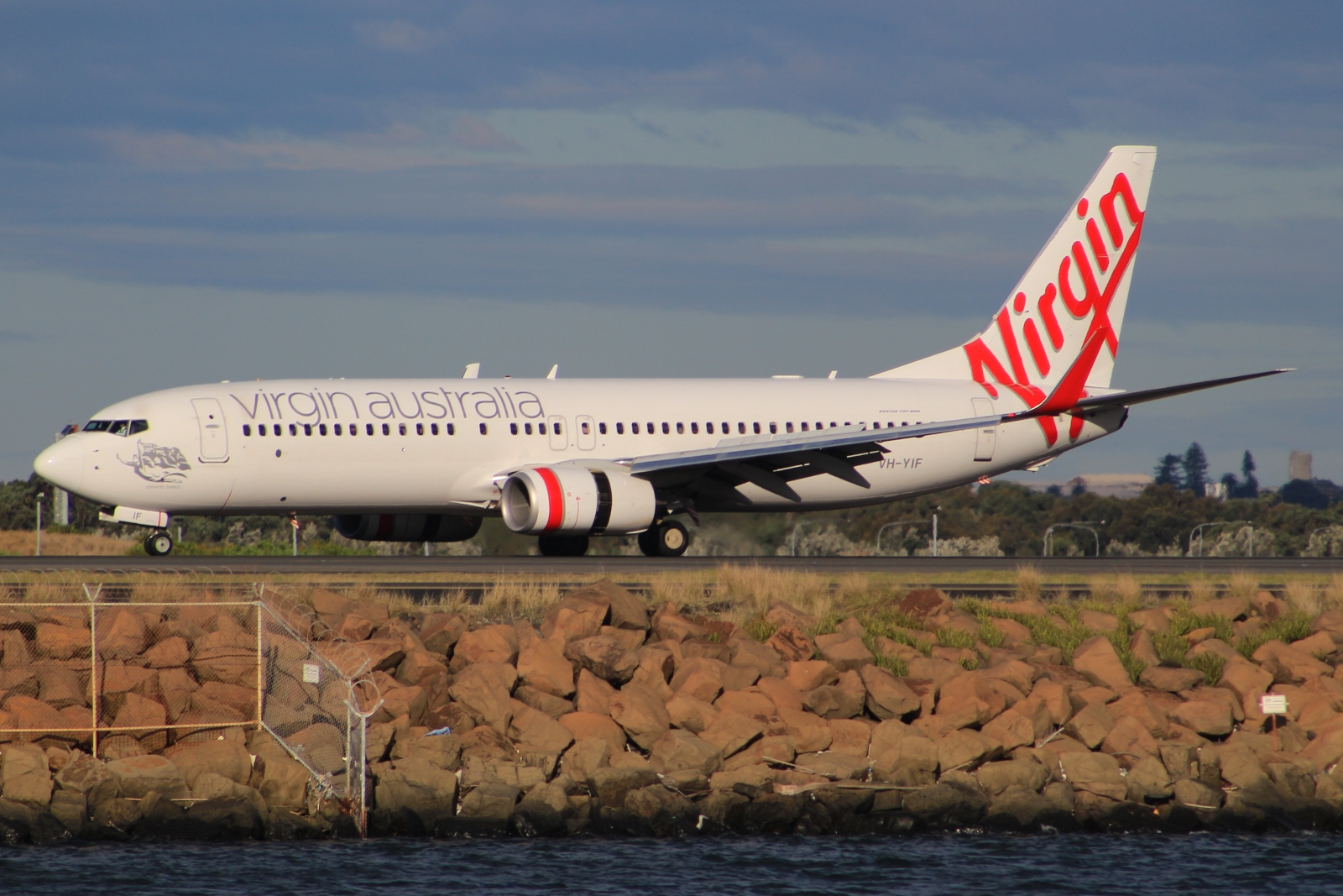 VH-YIF (38710) 2012 Boeing 737-8FE(WL)