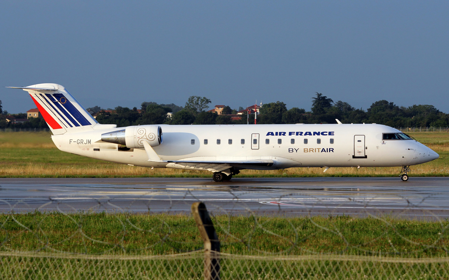 F-GRJM (cn 7222) Bombardier CRJ100ER