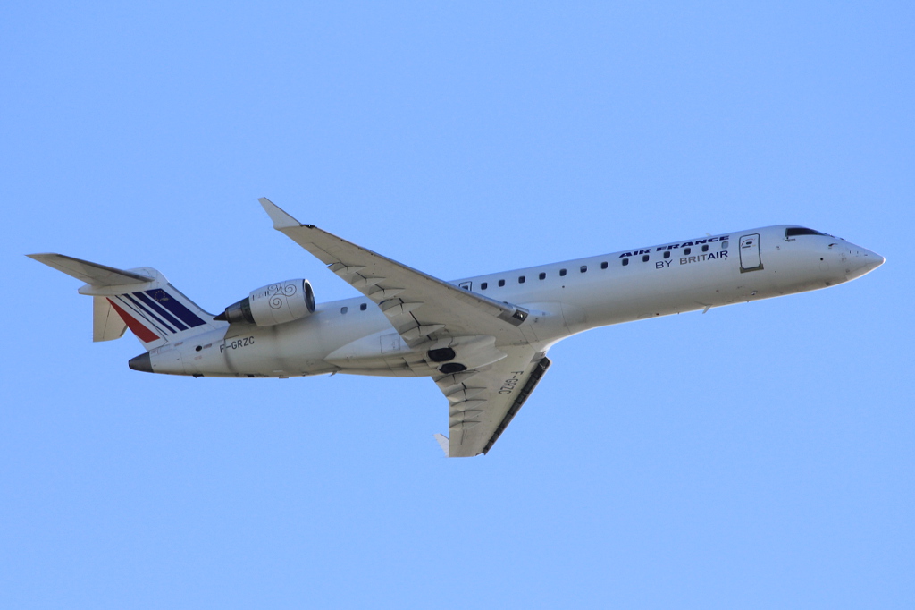 F-GRZC (cn 10008) Bombardier CRJ-701