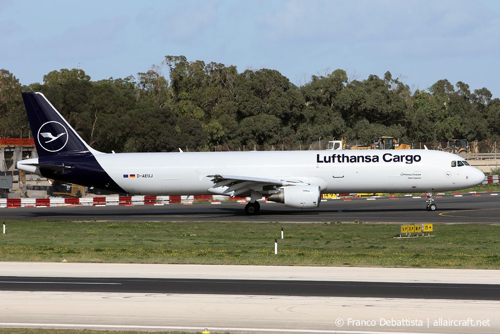 D-AEUJ (5133) 2012 Airbus A321-211(P2F)