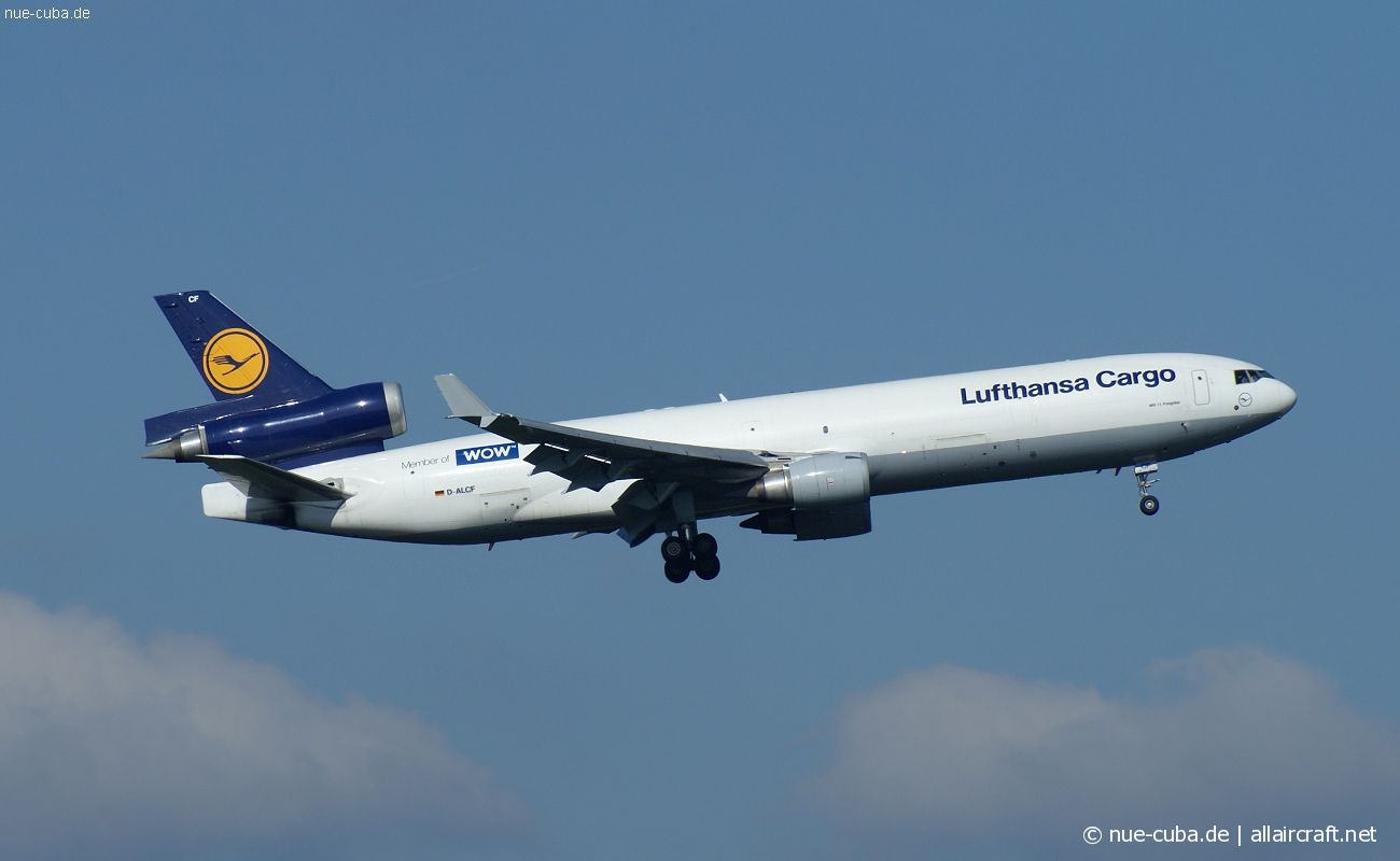 D-ALCF (48798) 1999 McDonnell Douglas MD-11F