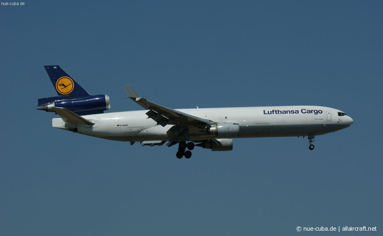 D-ALCK (48803) 2000 McDonnell Douglas MD-11F
