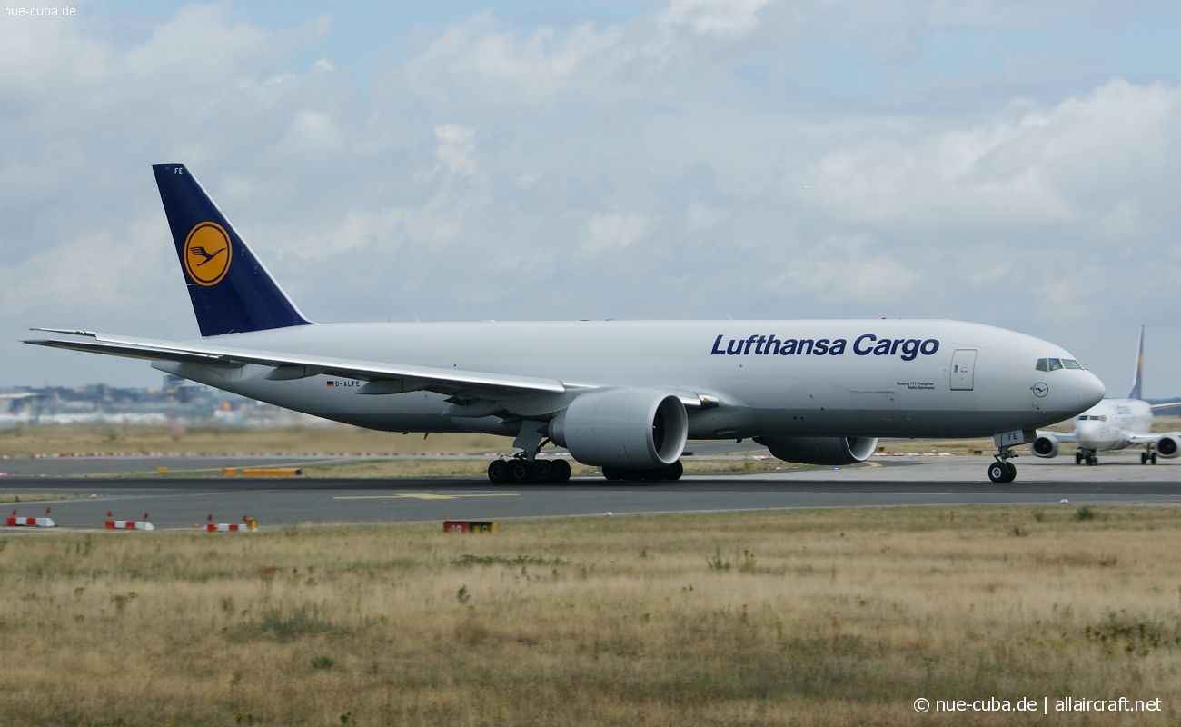D-ALFE (41678) 2015 Boeing 777-FBT