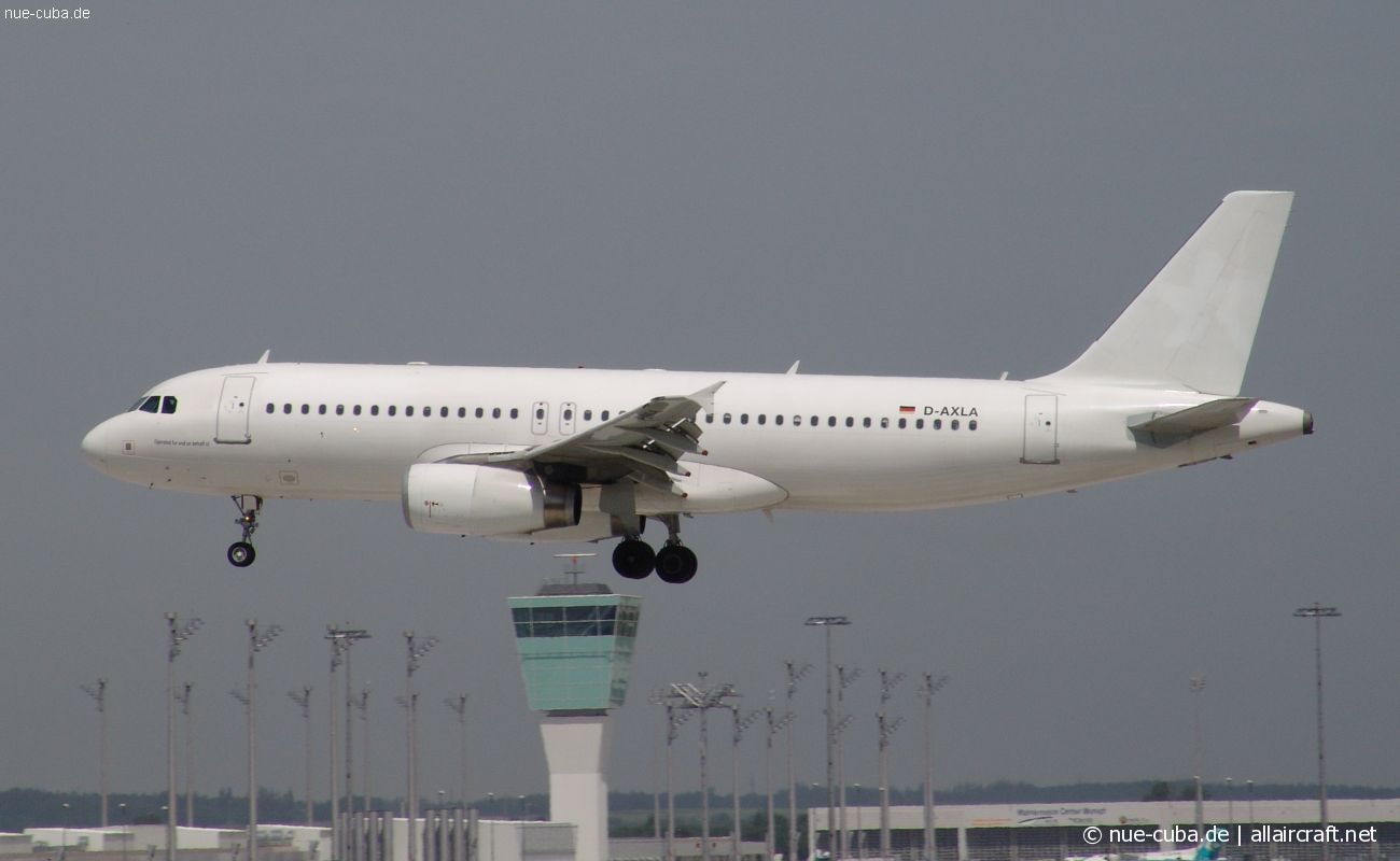 D-AXLA (2500) 2005 Airbus A320-232
