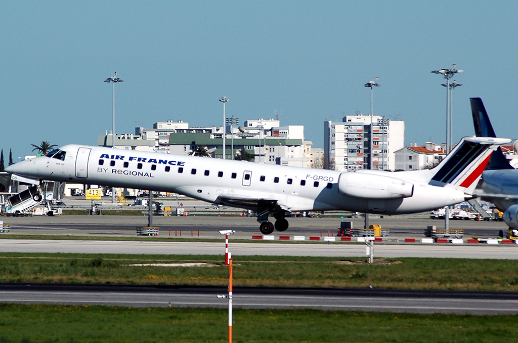 F-GRGD (145043) 1998 Embraer ERJ-145EP