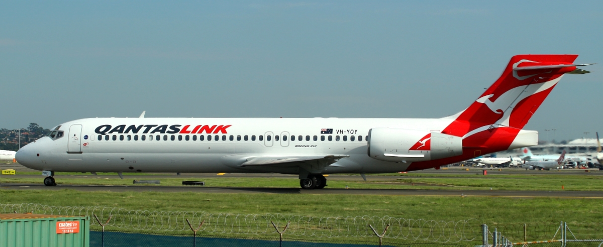 VH-YQY (55056) 1999 Boeing 717-2K9