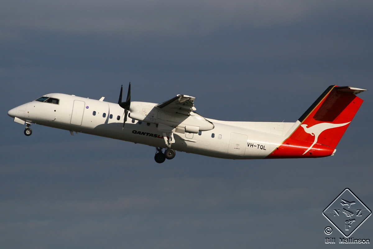 VH-TQL (603) Bombardier Dash 8 Q315
