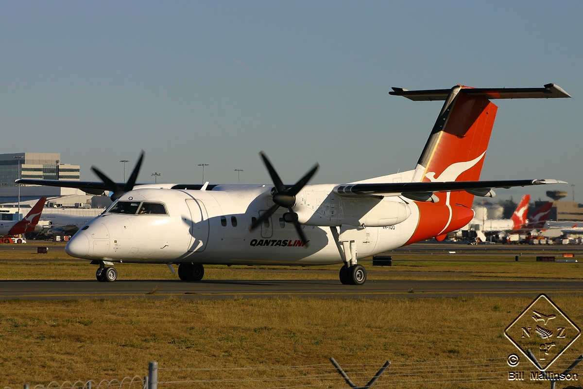 VH-TQQ (204) Bombardier Dash 8 102