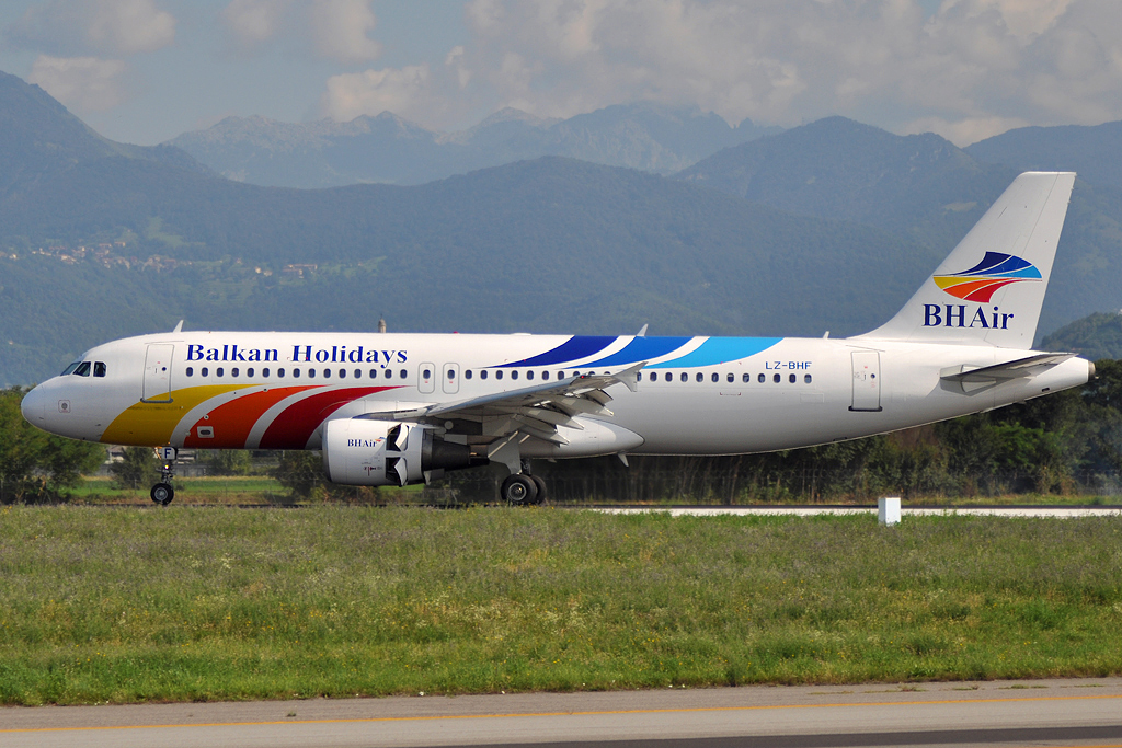 LZ-BHF (1087) 1999 Airbus A320-214