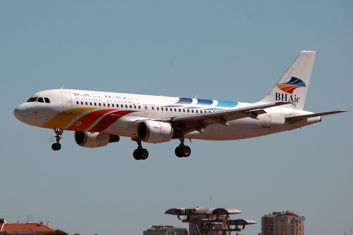 LZ-BHC (349) 1992 Airbus A320-212
