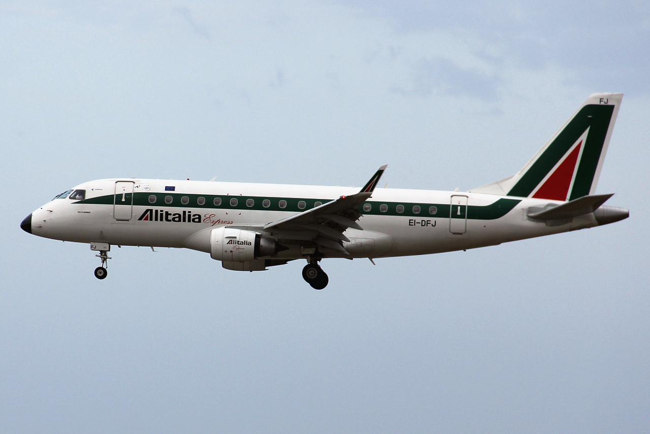 EI-DFJ (cn 17000011) Embraer 170-100LR