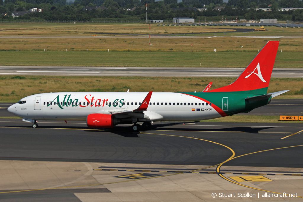 EC-MTV (27992) 2000 Boeing 737-8K5(WL)