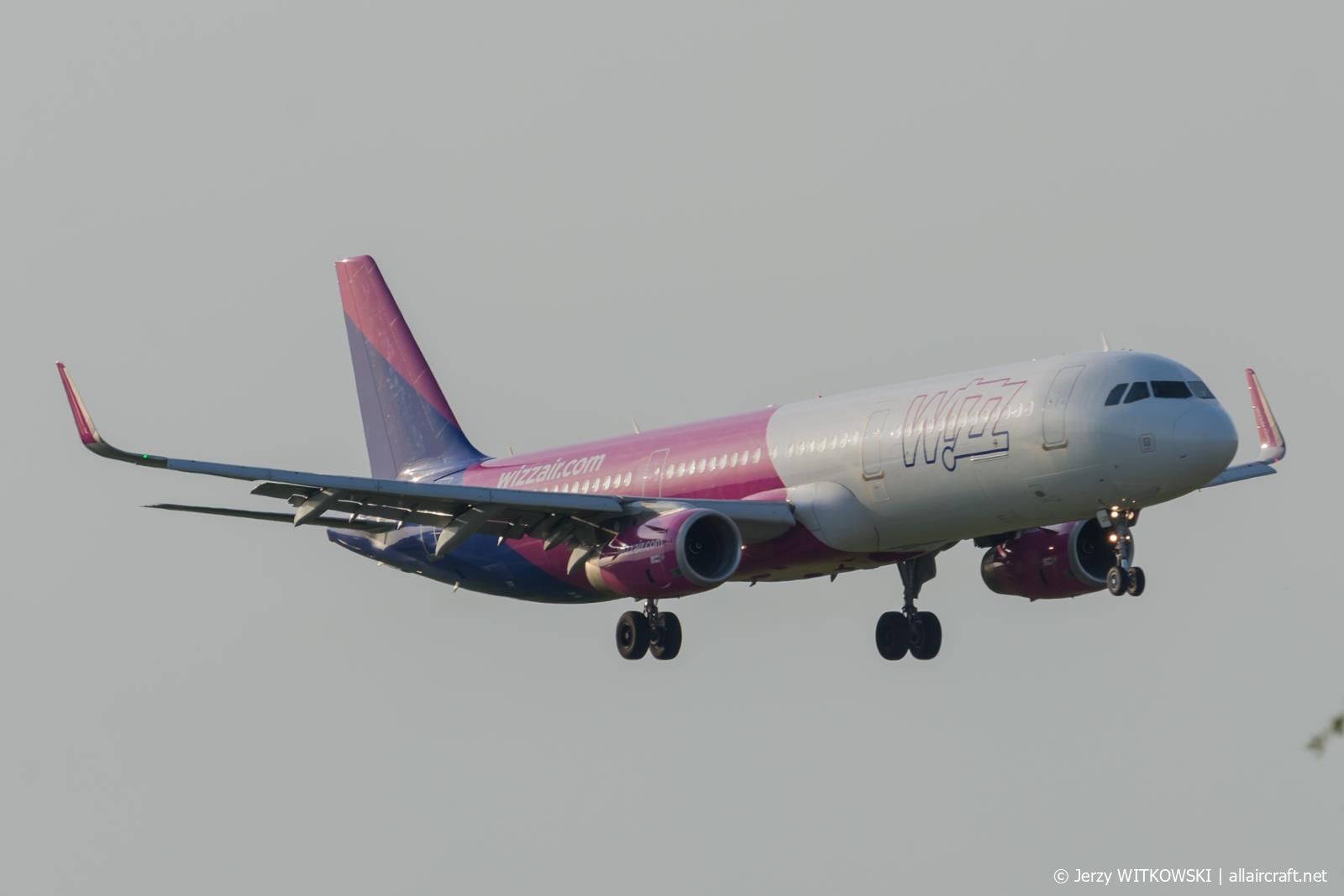 HA-LXL (7488) 2017 Airbus A321-231(WL)