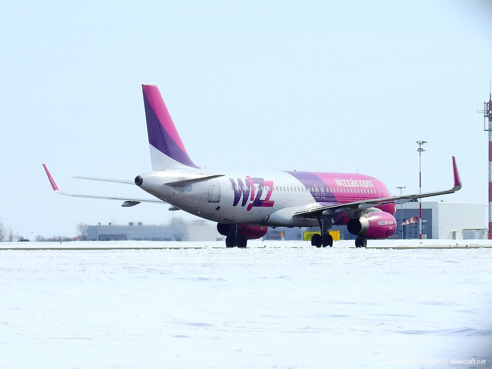 HA-LWR (5604) 2013 Airbus A320-232(WL)