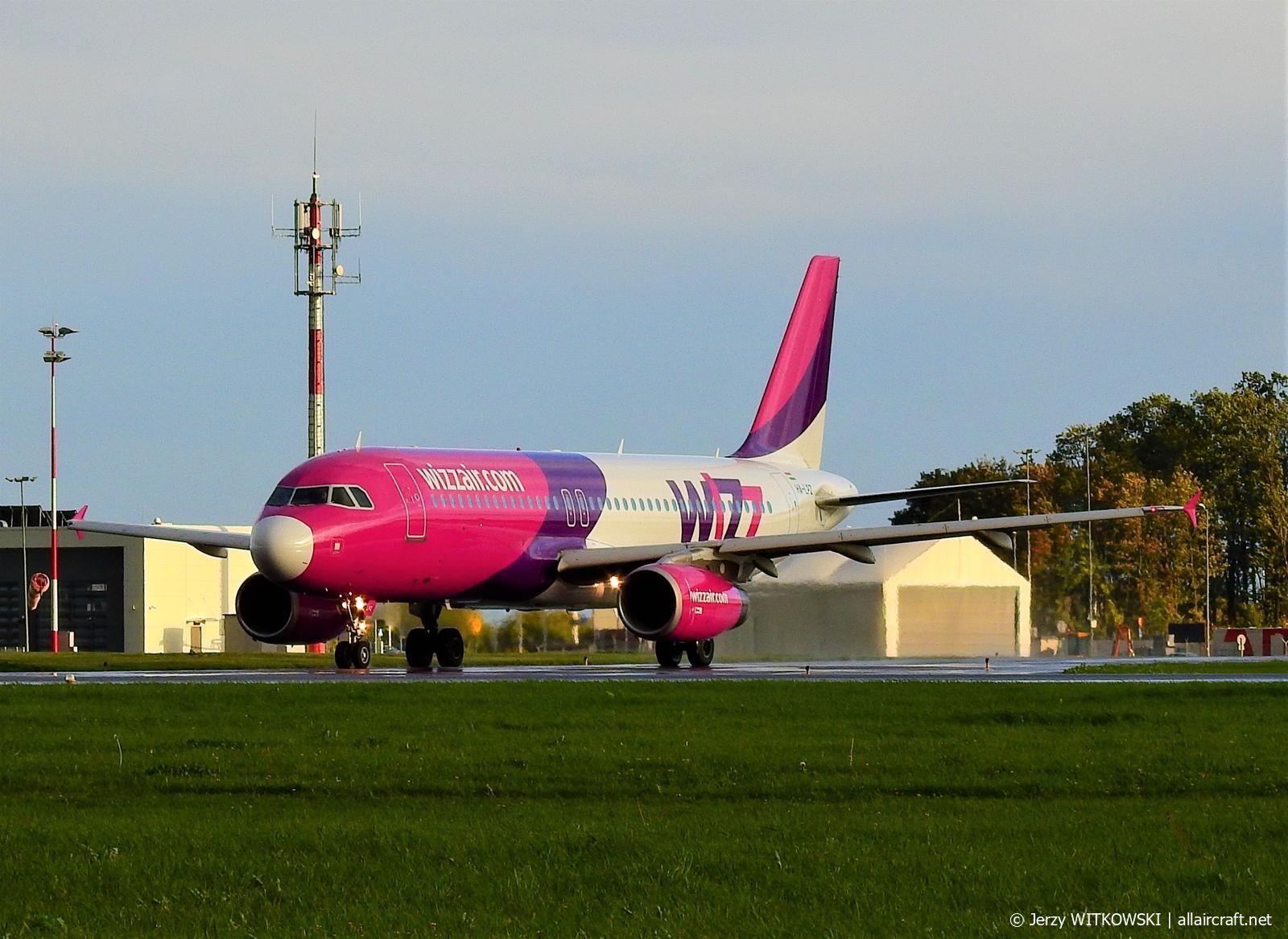 HA-LPZ (4174) 2009 Airbus A320-232
