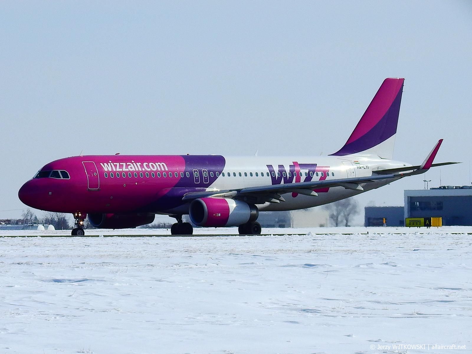 HA-LYI (6352) 2014 Airbus A320-232(WL)