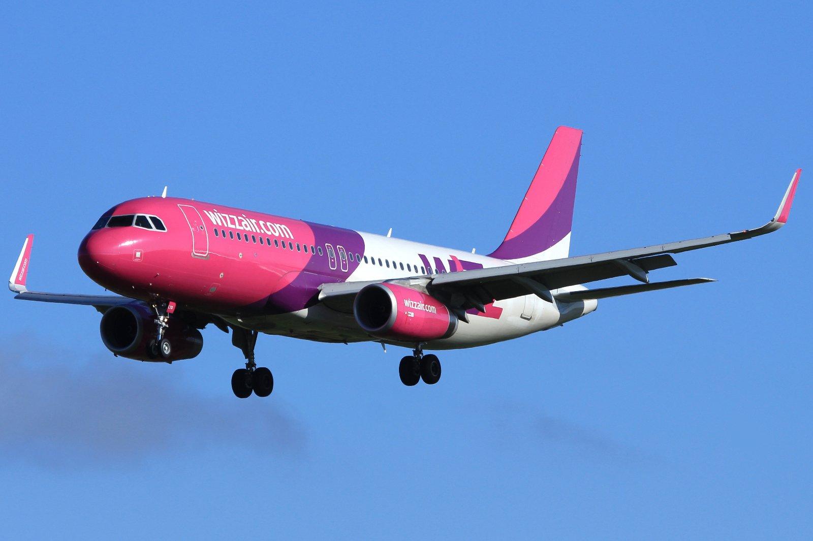 HA-LYD (6115) 2014 Airbus A320-232(WL)