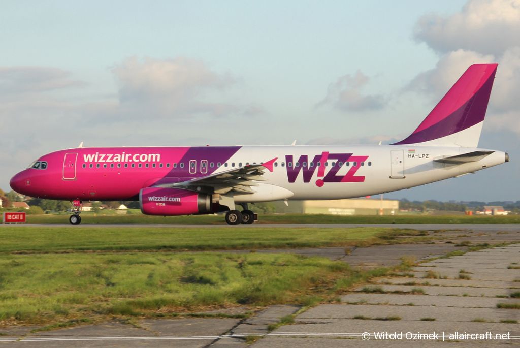 HA-LPZ (4174) 2009 Airbus A320-232