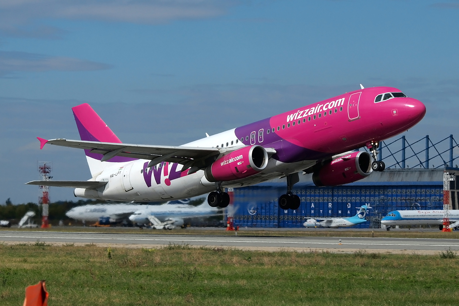 HA-LPY (4109) 2009 Airbus A320-232