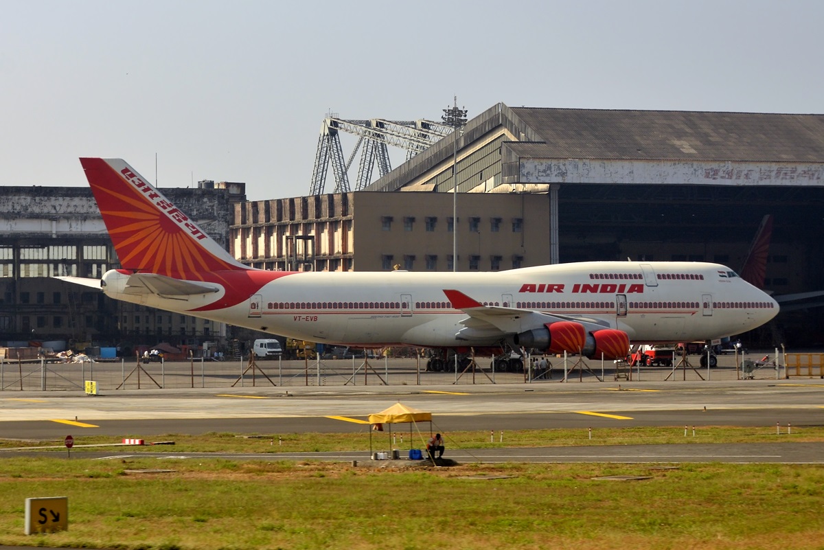 VT-EVB, (cn 28095), Boeing 747-437