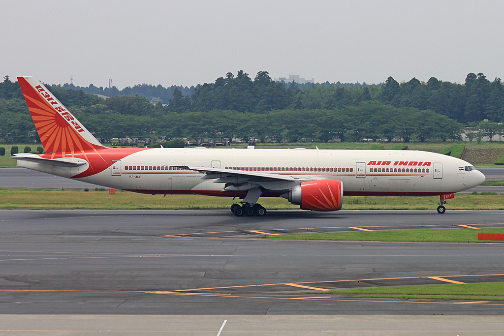 VT-ALF (cn 36305) Boeing 777-237LR