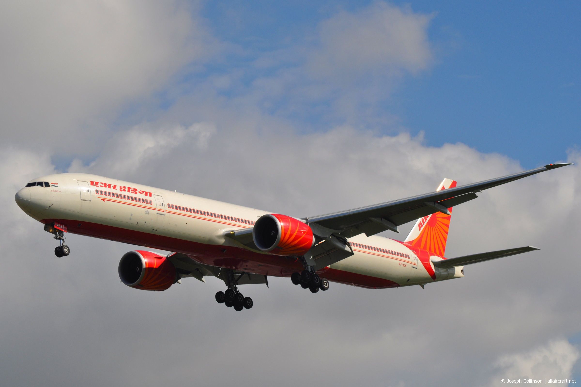 VT-ALK (36309) 2007 Boeing 777-337(ER)