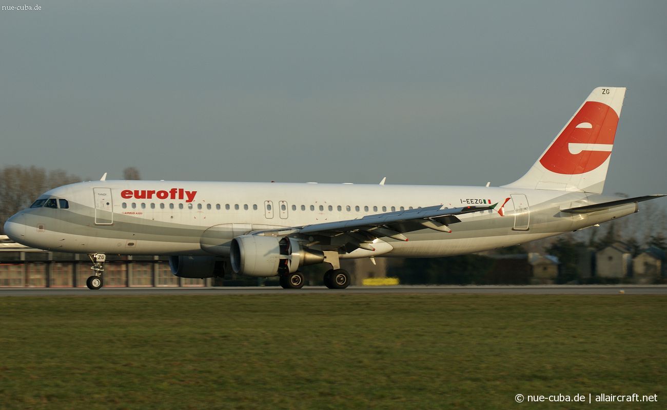 I-EEZG (0002001) Airbus A320-214