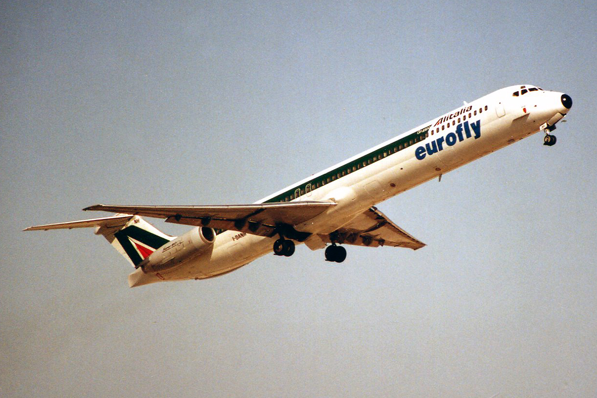 I-DANH (53177) McDonnell Douglas MD-82