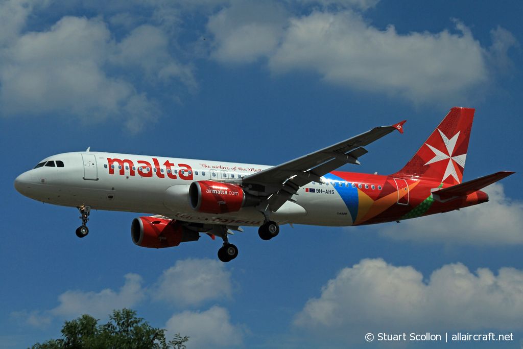 9H-AHS (5086) 2012 Airbus A320-214