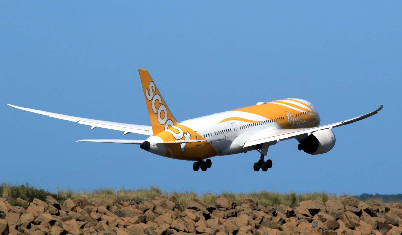 9V-OFB (37118) 2015 Boeing 787-8 Dreamliner
