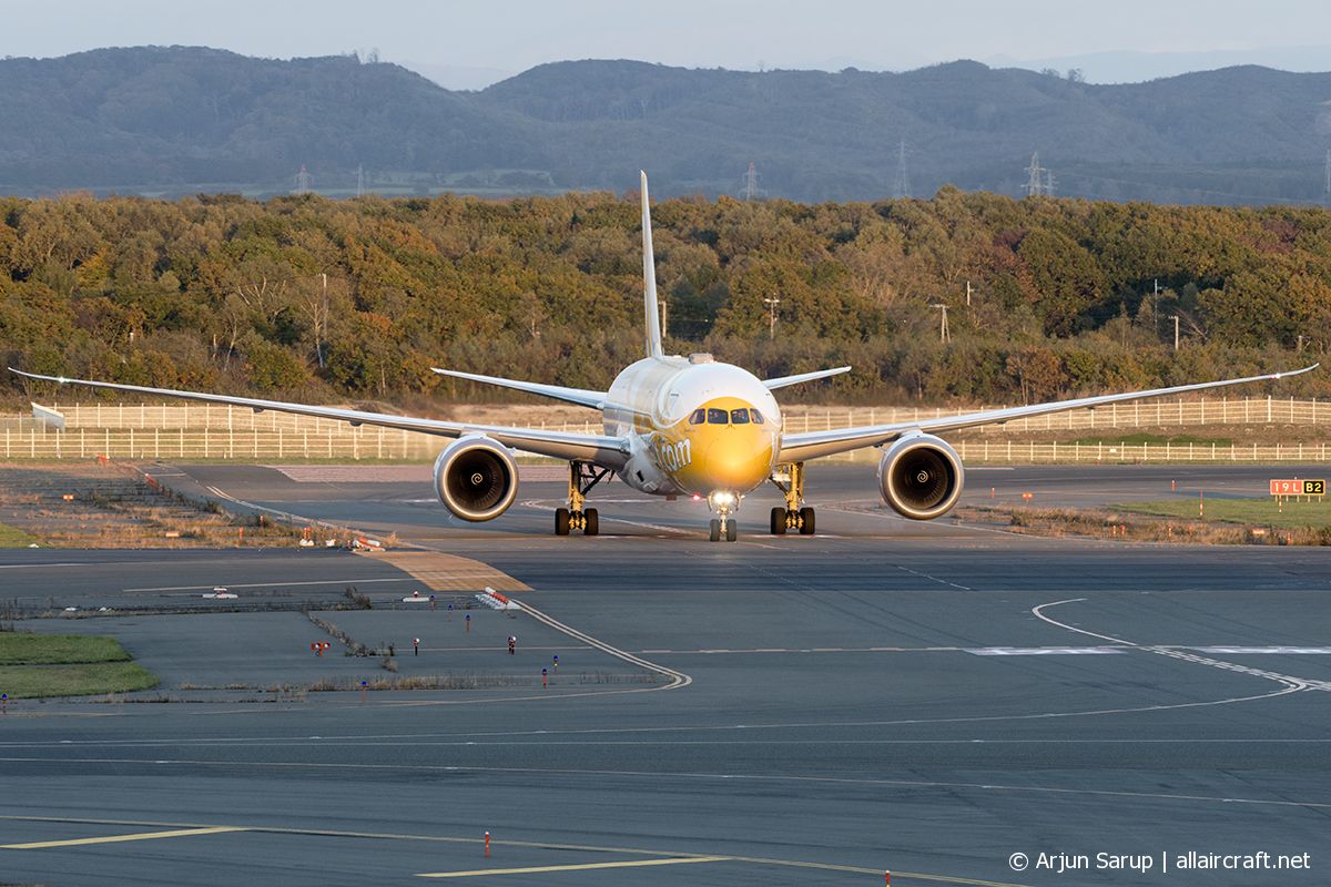 9V-OFG (37123) 2016 Boeing 787-8 Dreamliner